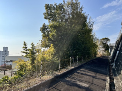 【前面道路含む現地写真】 | 岡崎市鴨田町字山畔土地