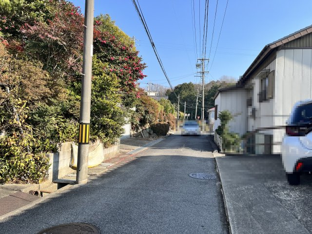 【前面道路含む現地写真】の画像