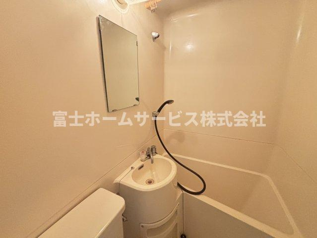 グレーシィ西田辺の洗面所