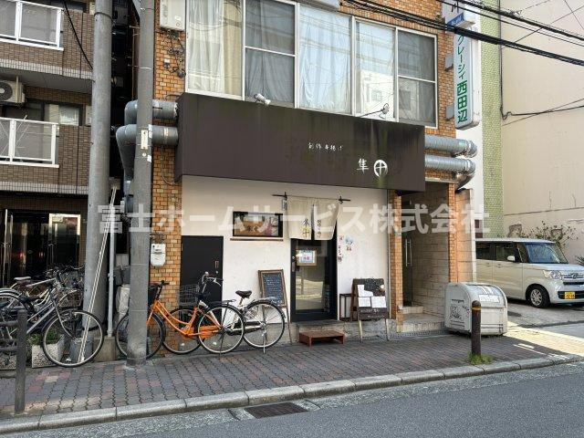 グレーシィ西田辺のエントランス