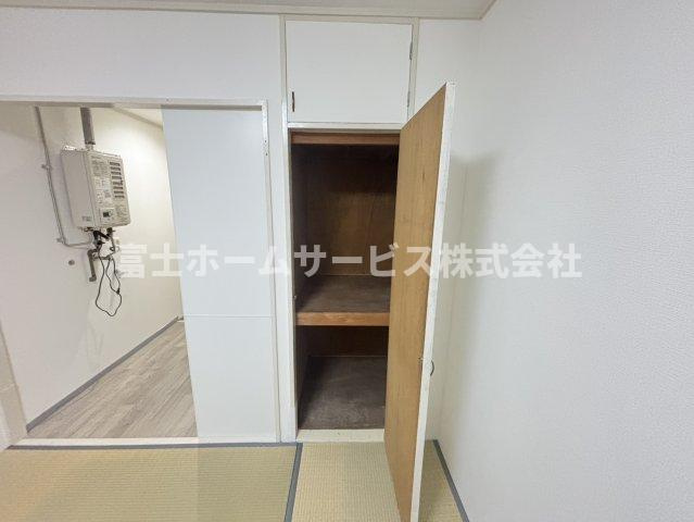 グレーシィ西田辺の収納