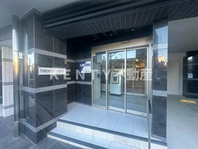 【エントランス】 | ティモーネ羽田エアポート | 落ち着いたエントランスです