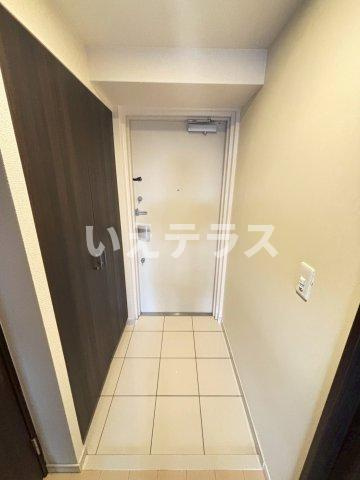 エステムコート神戸大開通ルミナスの玄関