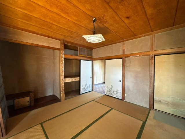 【中古戸建】足利市常見町3丁目の和室|■和室｜畳にはリラックス効果があるといわれています。フローリングでは感じることのできない圧倒的な寛ぎやすさを実感してください♪