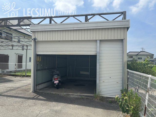 姫路市井ノ口/事務所兼住居の駐車場