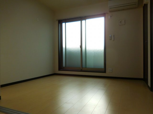 フジパレス城北町の洋室