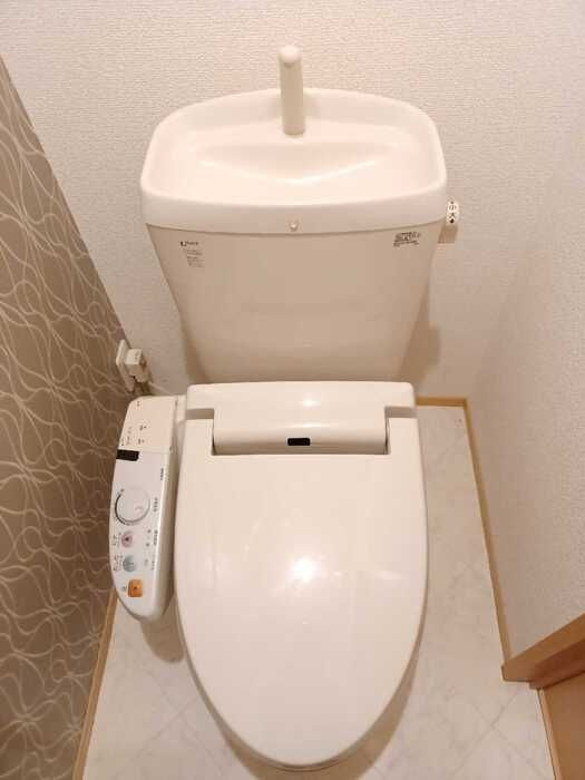 ヴィラ　ジェルセート　Ｂ棟のトイレ