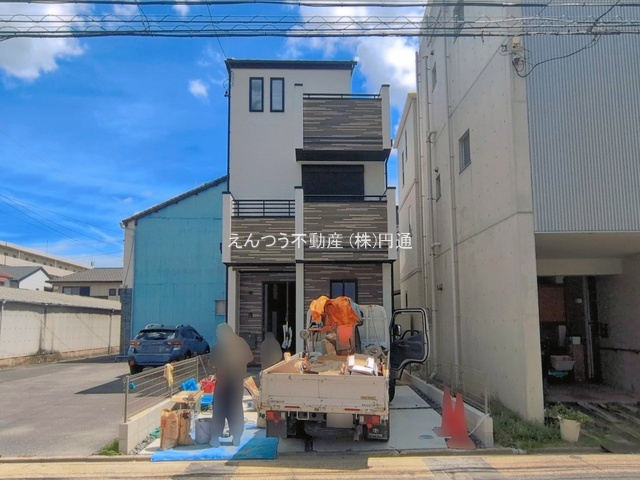 ハートフルタウン船原町1丁目の前面道路含む現地写真