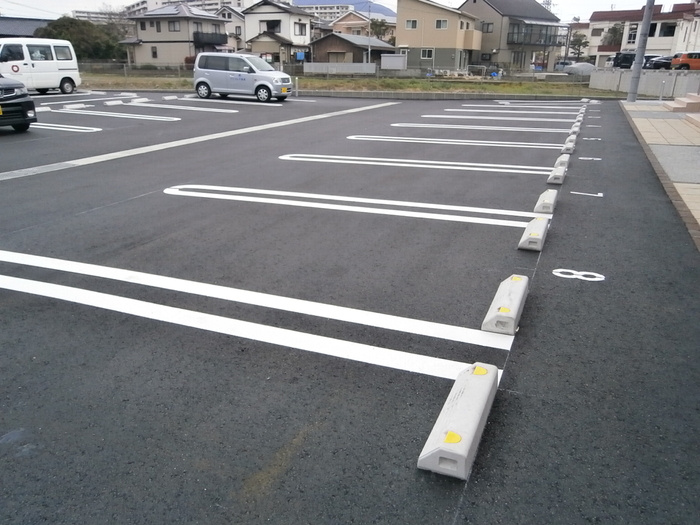 パープルシャイン蒲生の駐車場