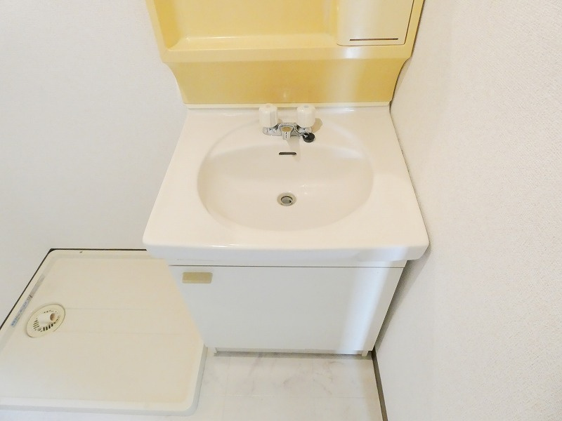 第1かしの木ハイツの洗面所