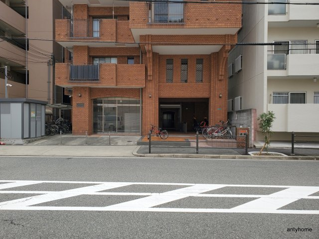 ゆたかコーポ　仲介手数料無料のエントランス
