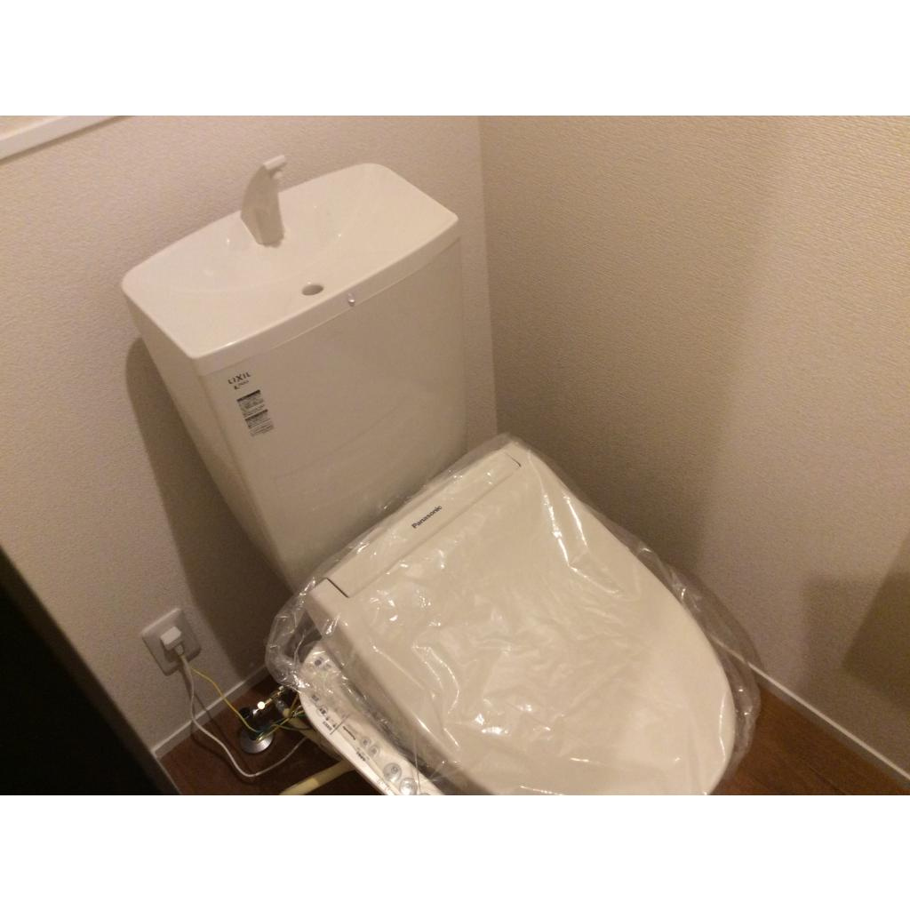 カーサ　フィオーレ　Ａ　Ｂのトイレ