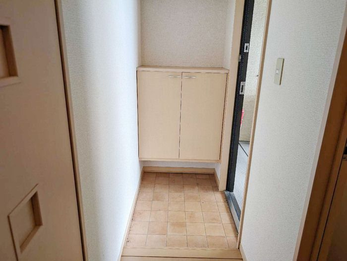 グランミールB棟の玄関