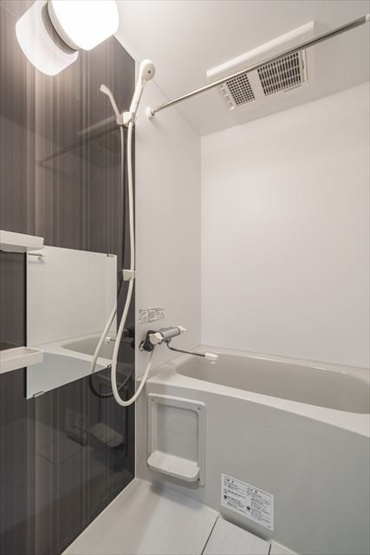 【浴室】 | k1 apartments（ケイワンアパートメント） | 同一仕様写真