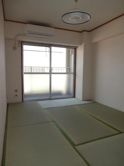 日商岩井第2新小岩マンションAの和室