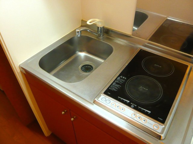 レオパレスグレール取手新町のキッチン|安全設計の電磁調理器♪