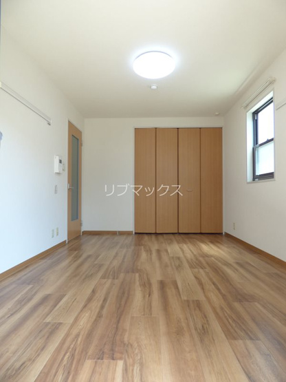 【寝室】