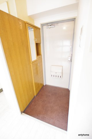 第4エンシンハイツ　仲介手数料無料の玄関