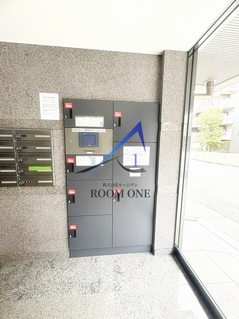 ルーブル多摩川伍番館 のその他共用部分|宅配ボックスです。