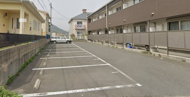 ヴィ・オーレ吉木の駐車場