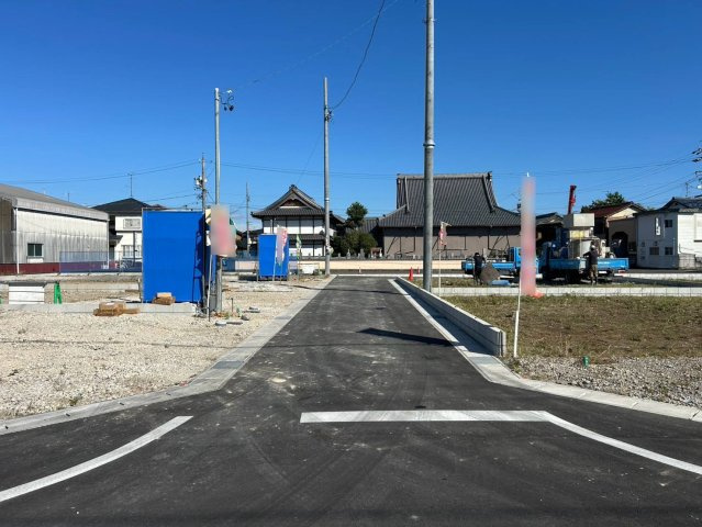 リーブルガーデン　一宮市第2木曽川町　全8区画分譲の前面道路含む現地写真|「現地（2026年9月22日）撮影」　
■前面道路　
■ヤマダ不動産　株式会社リライフ