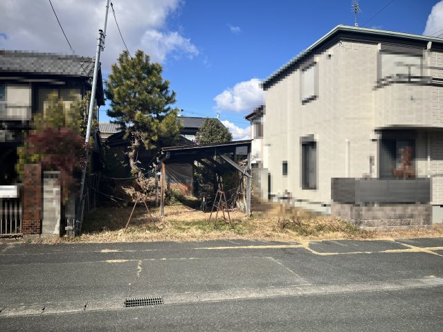 【前面道路含む現地写真】の画像