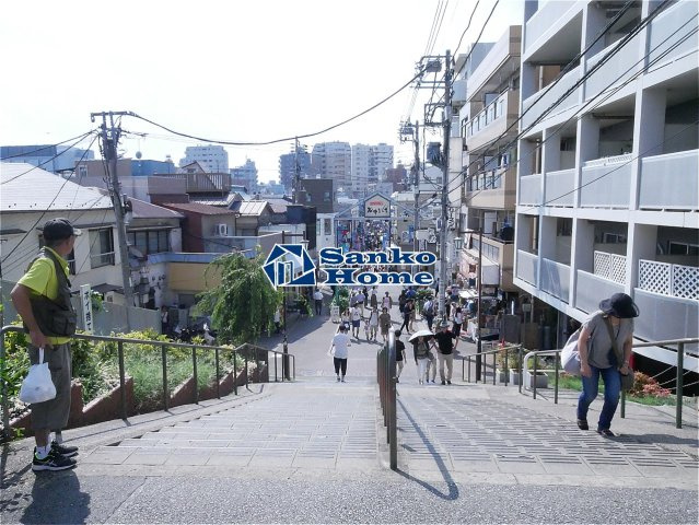 ベル・フルールの周辺