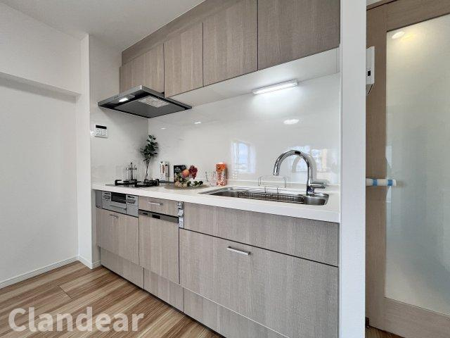 金町ハイツのキッチン|ドキドキの新生活も、安心してスタート。ぴったりの住まいを見つけませんか？クランディアが一緒に住まい選びをサポートします‼　まずは、お気軽にお問合せください　＃クランディア