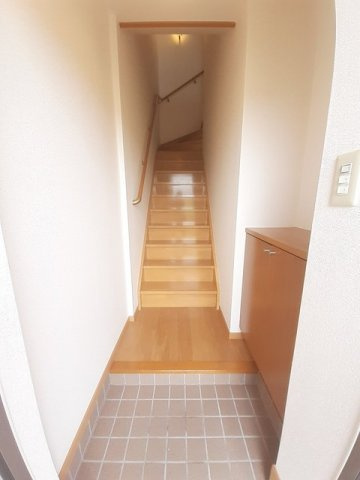 モンブラン　Ｃの玄関