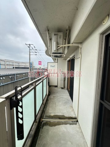 プロスペールSVのバルコニー|暖かな日差しのふりそそぐバルコニー
