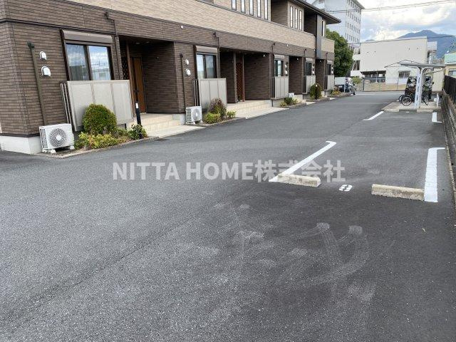 プラシード水内の駐車場|敷地内に駐車場も完備！！