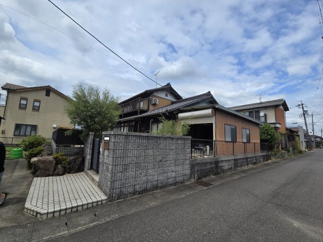 関市上白金の外観