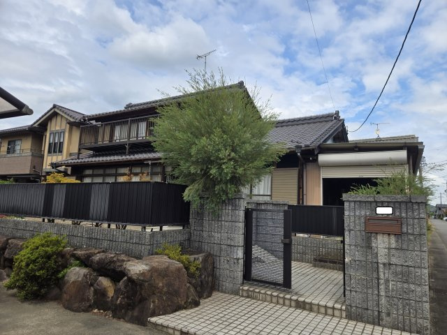 関市上白金の外観