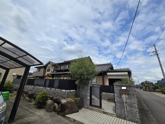 関市上白金の外観