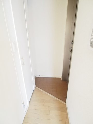 【玄関】 | Raffine東山 | ※同物件別部屋参考写真