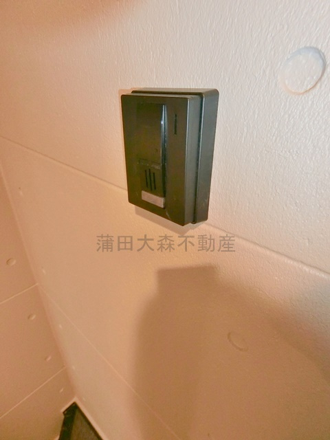 address HONHANEDA(アドレスホンハネダの玄関