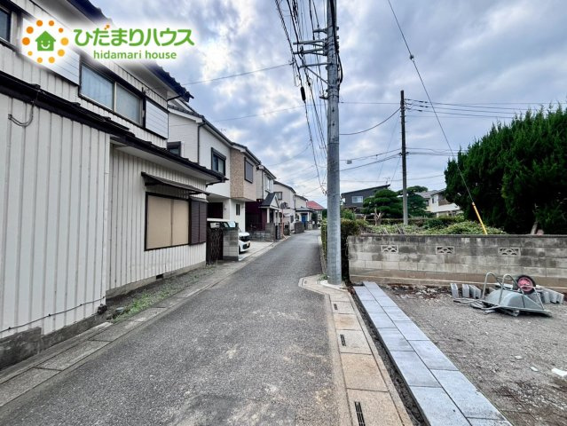 第3西区西遊馬　新築戸建　01の前面道路含む現地写真