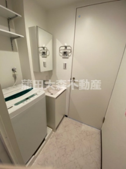 Alta Classe(アルタクラッセの洗面所|洗面脱衣所　独立洗面台　洗濯機！　