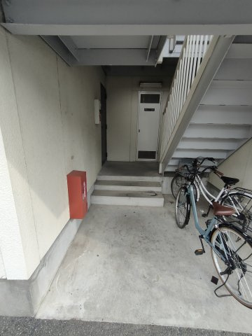 クリスタル岩槻のロビー|建物の内部です