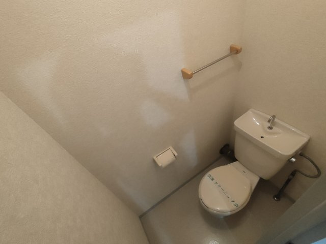 クリスタル岩槻のトイレ|落ち着いたトイレです