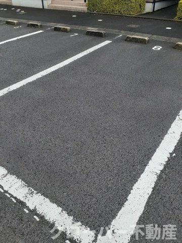 アンソレイエ　Ｂの駐車場