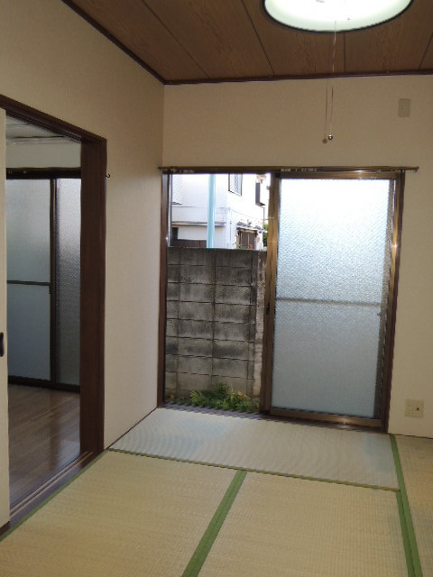 メゾンマルスの寝室|落ち着いて過ごせるお部屋なので、寝室にいかがでしょうか