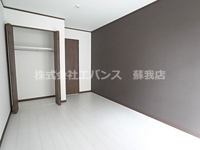 【寝室】 | コモド浜野 | 開放的な寝室です