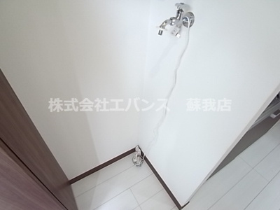 【洗面所】 | コモド浜野 | 明るい洗面所です