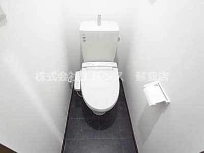 【トイレ】 | コモド浜野 | 落ち着いた色調のトイレです