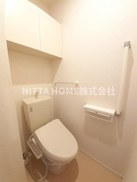 プルメリアＦのトイレ|温水洗浄付きのトイレです◇