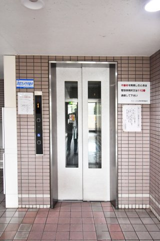 キャッスル伊奈のその他共用部分|■難しいイメージの住宅ローンは経験スタッフが丁寧にお手伝いしますのでご安心下さい。皆様のご来店、心よりお待ちしております。