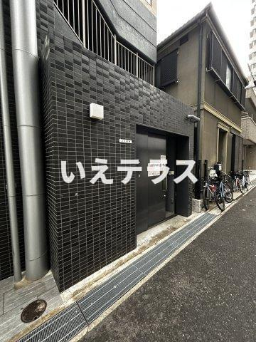 プレサンス神戸キュリオのエントランス