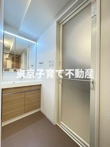 カージェ文京千石の独立洗面台