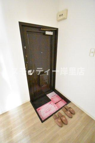 グレース岸里の玄関